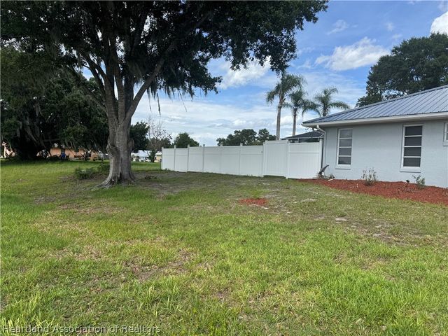 6933 Salem Court, Sebring, FL 33876