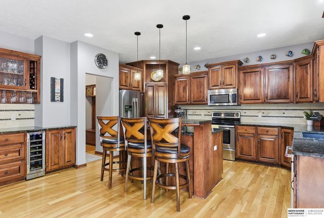 18229 C Street, Omaha, NE 68130