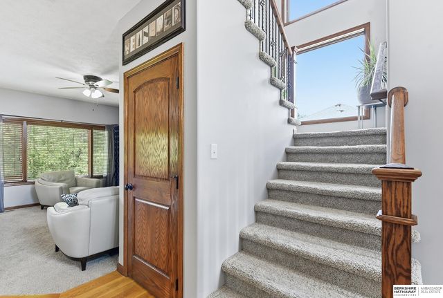 18229 C Street, Omaha, NE 68130