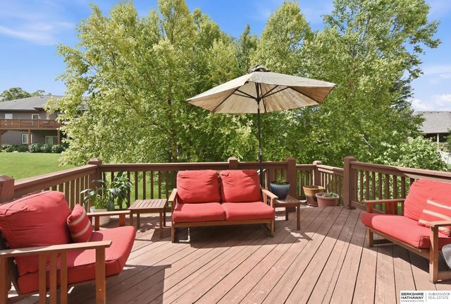 18229 C Street, Omaha, NE 68130