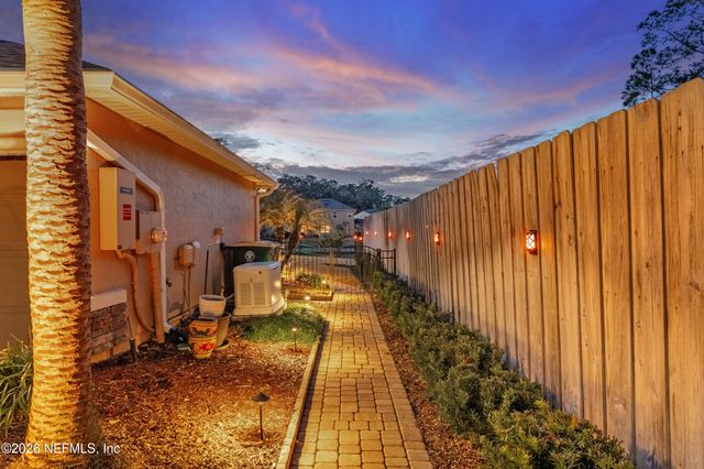 12505 ACOSTA OAKS Drive, Jacksonville, FL 32258