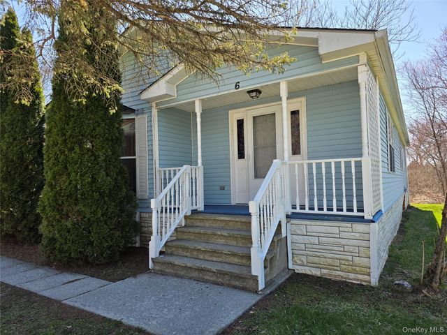 6 Short Lane, Hyde Park, NY 12538
