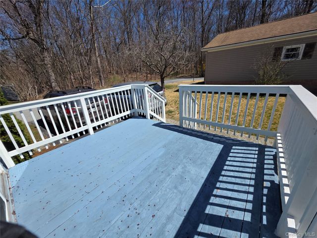 6 Short Lane, Hyde Park, NY 12538
