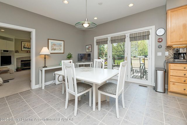 2073 Birch Bluff Drive, Okemos, MI 48864