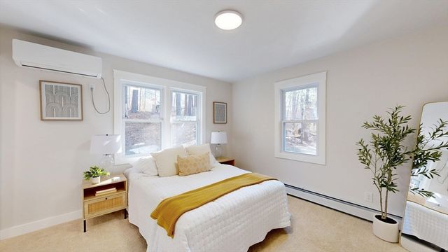 7 Woodlawn Drive, Sturbridge, MA 01566