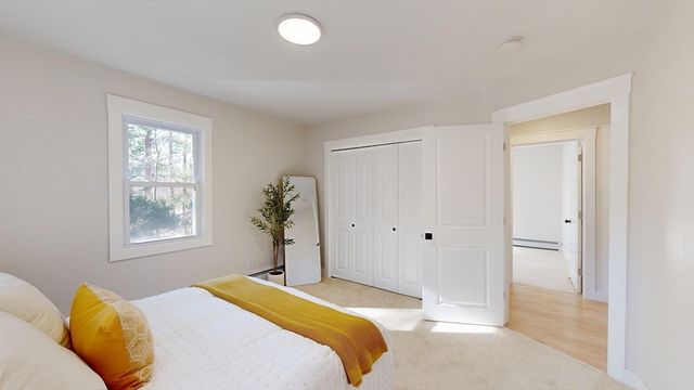 7 Woodlawn Drive, Sturbridge, MA 01566