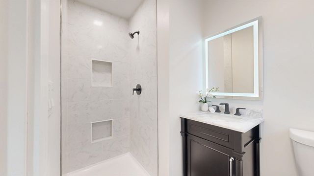 7 Woodlawn Drive, Sturbridge, MA 01566