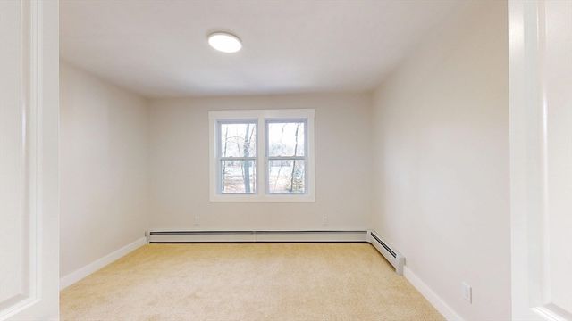 7 Woodlawn Drive, Sturbridge, MA 01566