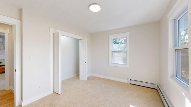 7 Woodlawn Drive, Sturbridge, MA 01566