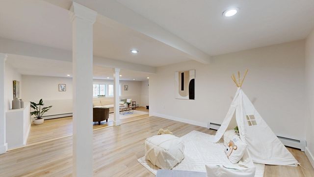 7 Woodlawn Drive, Sturbridge, MA 01566