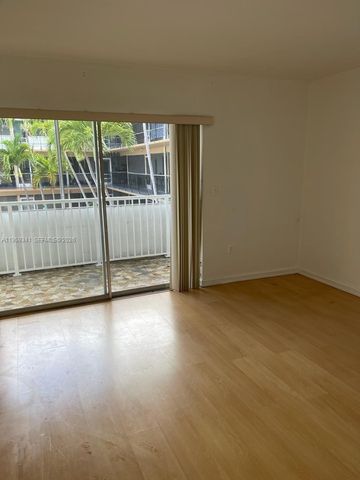 1500 NE 127th St 205, North Miami, FL 33161