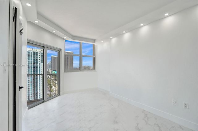 1985 S Ocean Dr 11L, Hallandale Beach, FL 33009