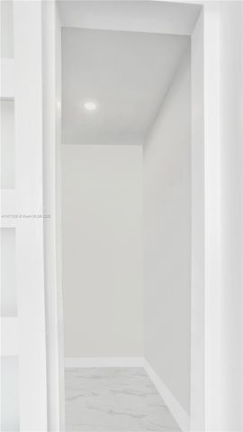 1985 S Ocean Dr 11L, Hallandale Beach, FL 33009