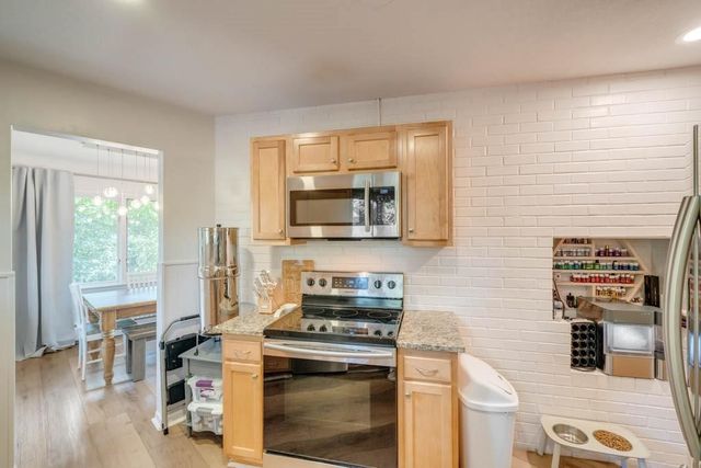 6657 NW Timberline Drive, Des Moines, IA 50313