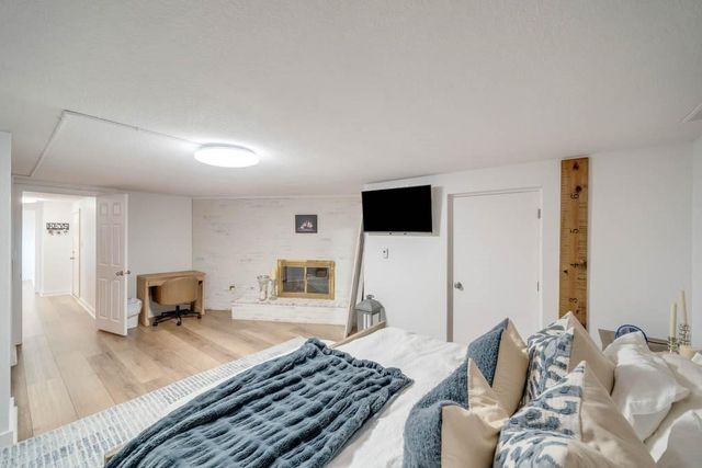 6657 NW Timberline Drive, Des Moines, IA 50313