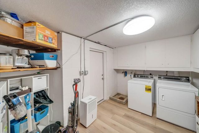 6657 NW Timberline Drive, Des Moines, IA 50313