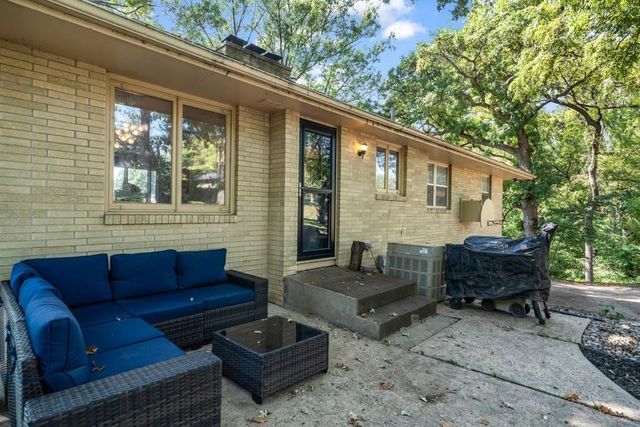 6657 NW Timberline Drive, Des Moines, IA 50313