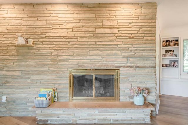 6657 NW Timberline Drive, Des Moines, IA 50313