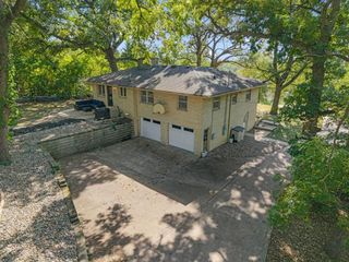 6657 NW Timberline Drive, Des Moines, IA 50313