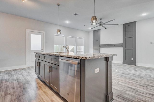 4677 Bellfort Street B, Houston, TX 77051