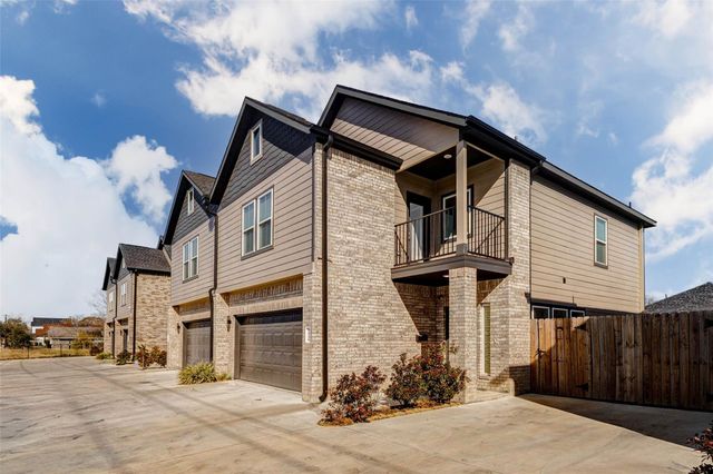 4677 Bellfort Street B, Houston, TX 77051