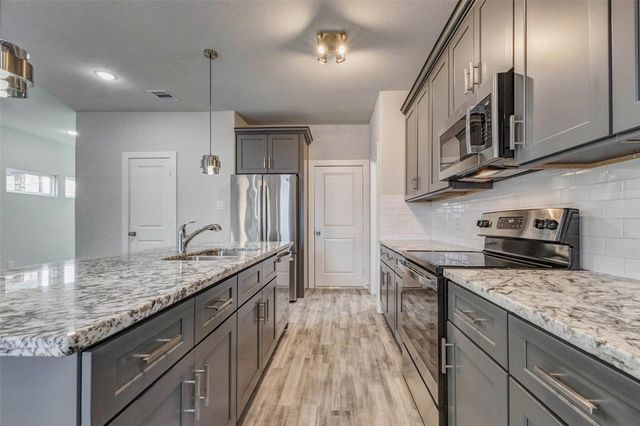 4677 Bellfort Street B, Houston, TX 77051