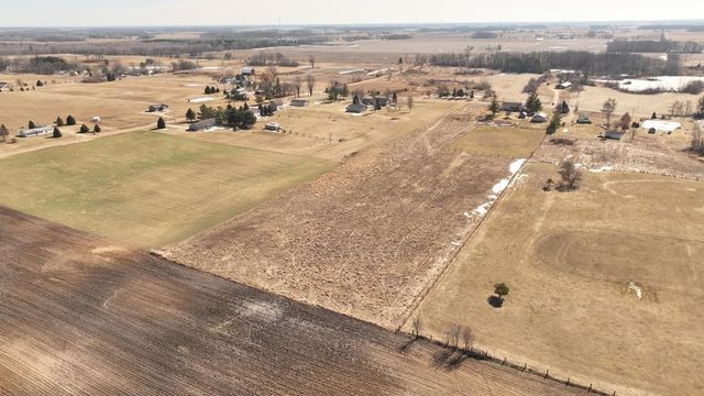 4775 E Coleman Road, Clare, MI 48617