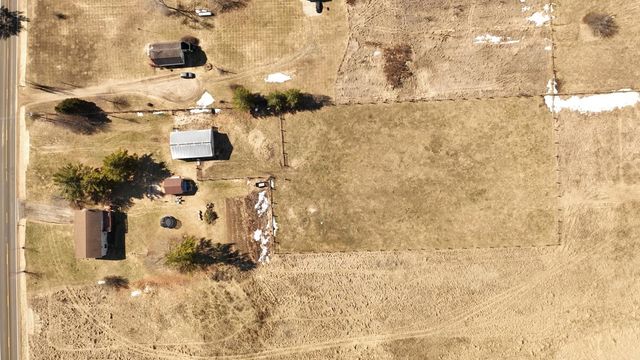 4775 E Coleman Road, Clare, MI 48617