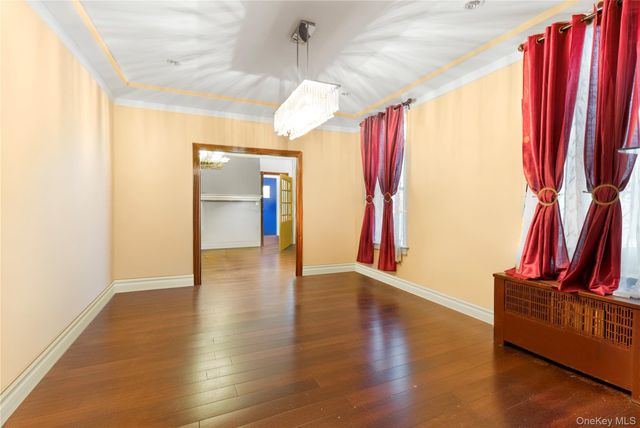 853 E 49th Street, Brooklyn, NY 11203