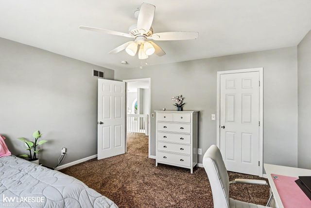 16197 Harvest Spring Lane, Macomb, MI 48042