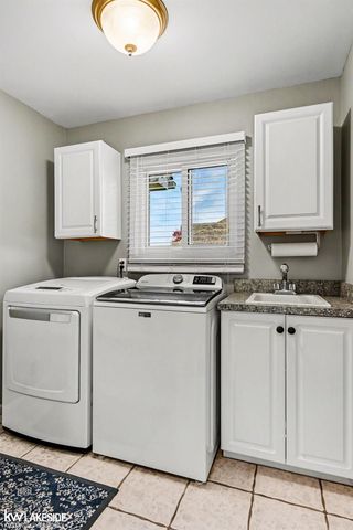 16197 Harvest Spring Lane, Macomb, MI 48042