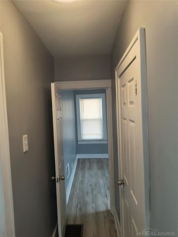 20224 Woodingham Drive, Detroit, MI 48221