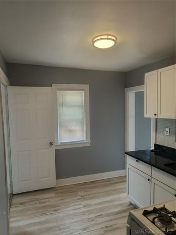 20224 Woodingham Drive, Detroit, MI 48221