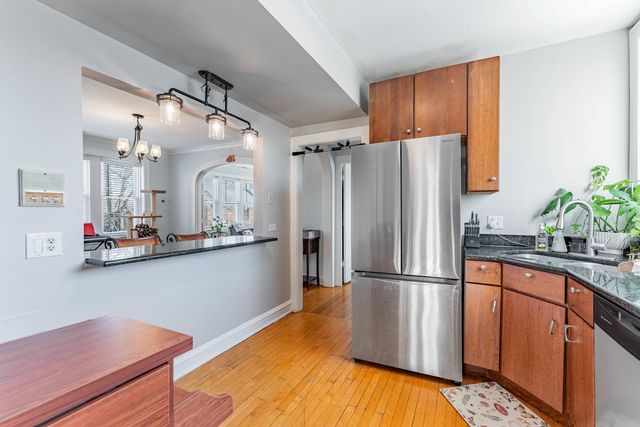 4704 N Kasson Avenue 3, Chicago, IL 60630