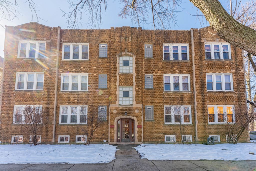 4704 N Kasson Avenue 3, Chicago, IL 60630