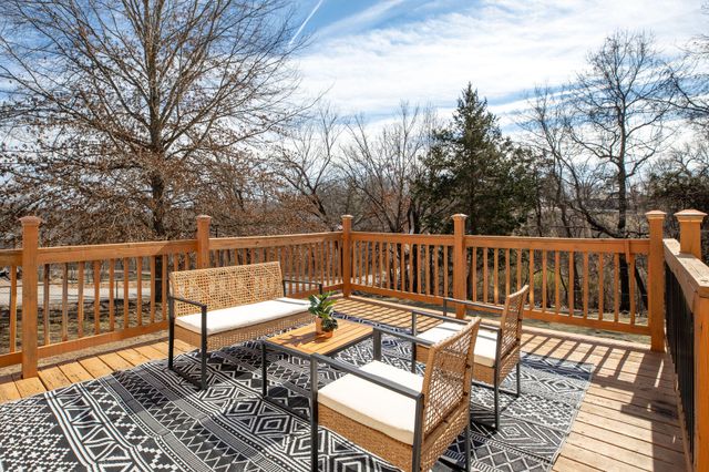 288 Eagle Rock Road, Branson, MO 65616