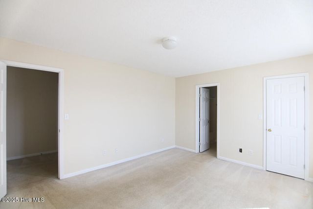 3826 Sterling Pointe Drive N10, Winterville, NC 28590