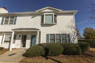 3826 Sterling Pointe Drive N10, Winterville, NC 28590