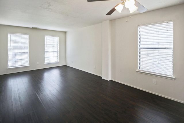 9223 Dunain Park Court, Houston, TX 77095