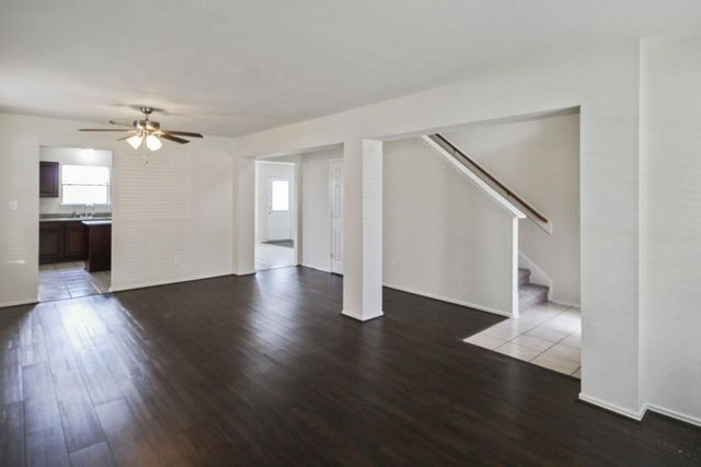 9223 Dunain Park Court, Houston, TX 77095