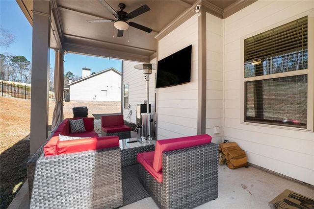 2320 Ridge View Drive, Loganville, GA 30052
