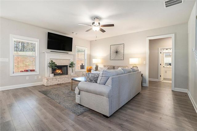 2320 Ridge View Drive, Loganville, GA 30052