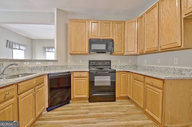 109 St Albans Way, Peachtree City, GA 30269