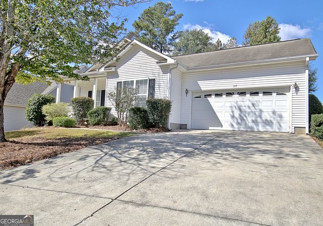 109 St Albans Way, Peachtree City, GA 30269