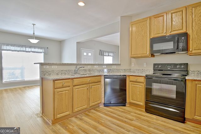 109 St Albans Way, Peachtree City, GA 30269