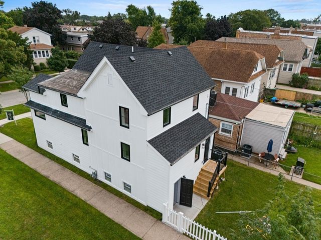 4200 Prescott Avenue, Lyons, IL 60534
