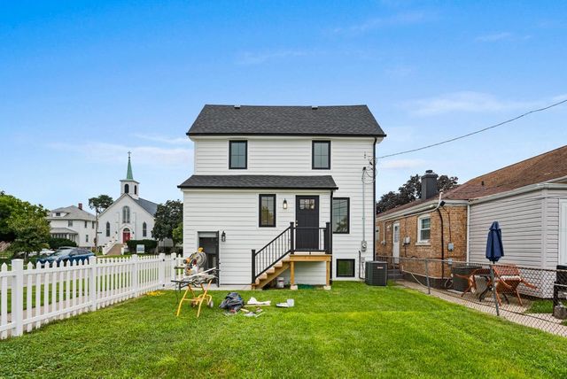 4200 Prescott Avenue, Lyons, IL 60534