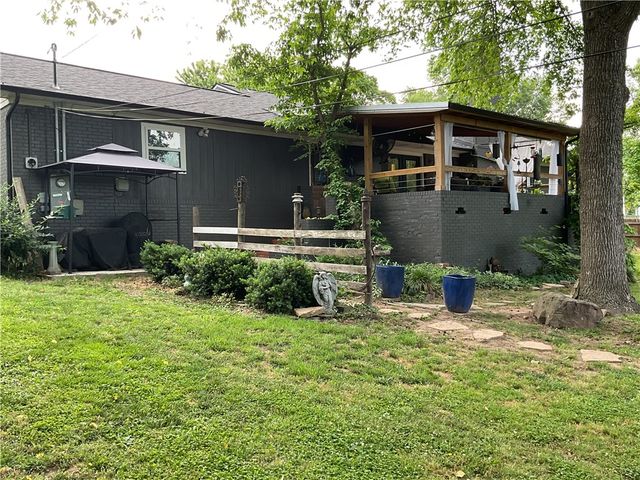 10 WESTWOOD Drive, Harrison, AR 72601