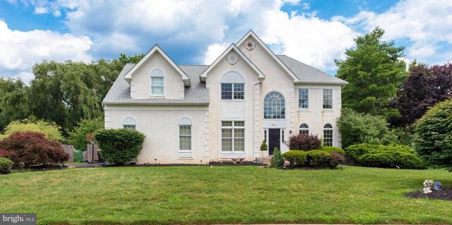 2059 DAWN LN, Newtown, PA 18940