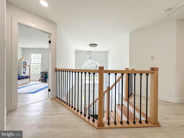 2059 DAWN LN, Newtown, PA 18940